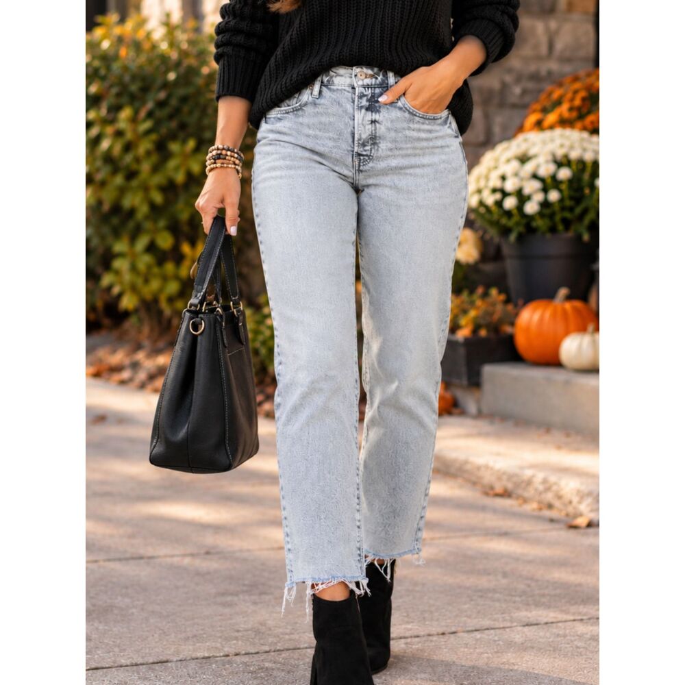 Old Navy OG Straight Jeans Size 8 High Rise Light Wash Raw Hem Button Fly Denim
